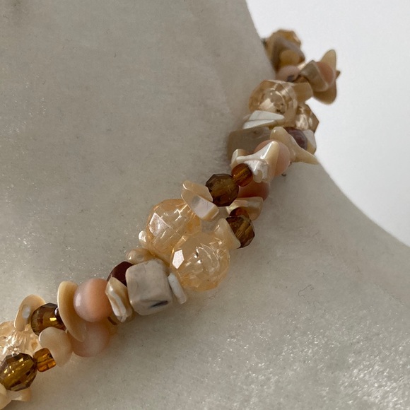 Twisted Beaded Necklace - Picture 4 of 6